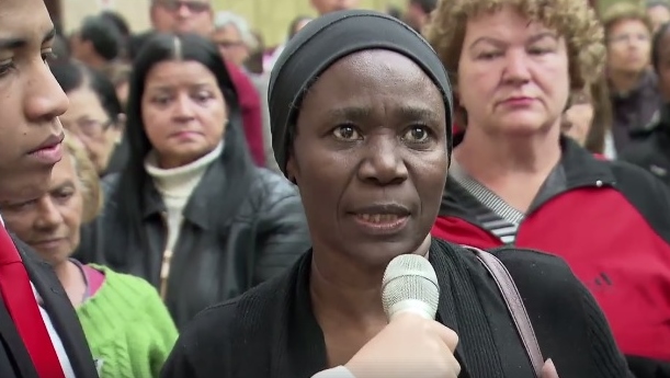 Imagem de capa - Angolana vem ao Brasil atrás de cura e é liberta pela fé